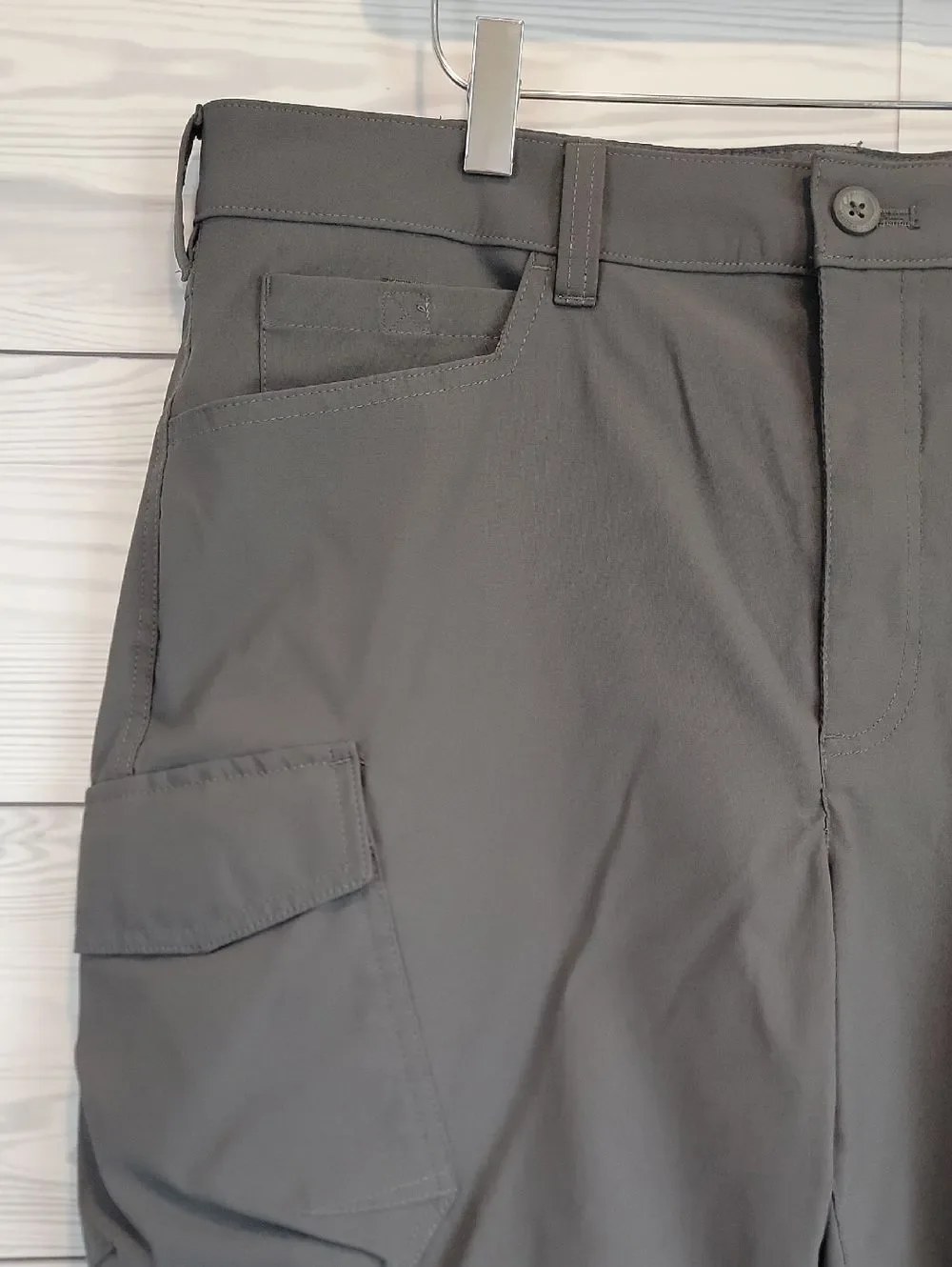 Eddie Bauer Travex Gray Cargo Shorts - Lightweight Nylon Utility Mens 36 X 34